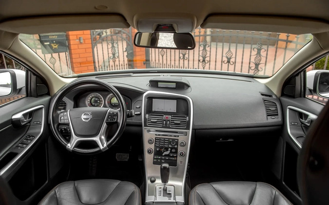 Volvo XC 60 cena 47900 przebieg: 246498, rok produkcji 2009 z Susz małe 631